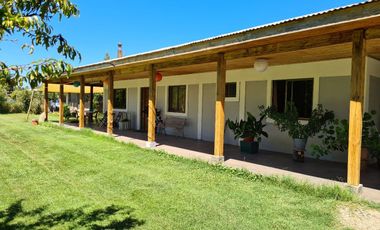 Se vende casa sólida en parcela de 5.000 m2,Pelarco