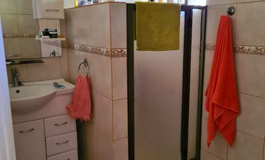 Se vende casa sólida en parcela de 5.000 m2,Pelarco