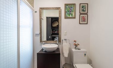 CASA EN VENTA DE 3 RECÁMARAS, ALBERCAS, CANCHAS DEPORTIVAS. UBICADA EN XOCHITEPEC, MORELOS.