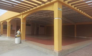 casa de venta en urbanización zona norte de Manta