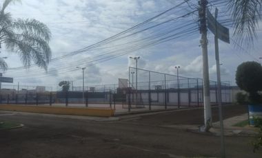 casa de venta en urbanización zona norte de Manta