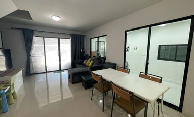 Below Project Price by a Million!! For Sale: 3-Storey Townhome, Baan Klang Muang Ratchaphruek-Sathorn, 25.3 sq.wa., Corner Unit, Connected to Ratchaph