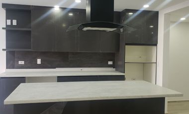 VENTA CASA LOMAS VERDES 6TA