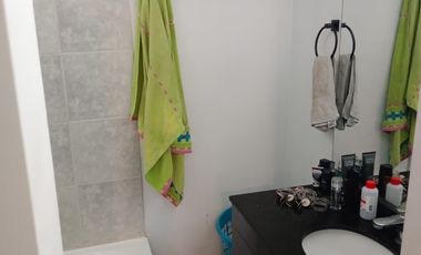 Venta Locales Comerciales y tres departamentos interior