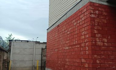 Venta Locales Comerciales y tres departamentos interior