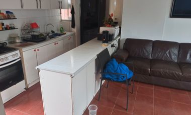 Venta Locales Comerciales y tres departamentos interior