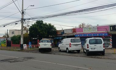 Venta Locales Comerciales y tres departamentos interior