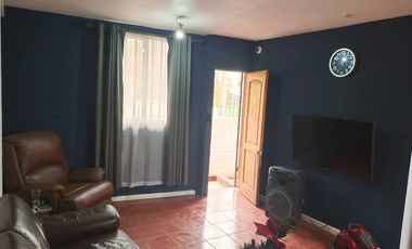 Venta Locales Comerciales y tres departamentos interior