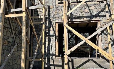 VENDE CASA EN PARCELA 5000 M2, PARQUE CANTILLANA, PAINE