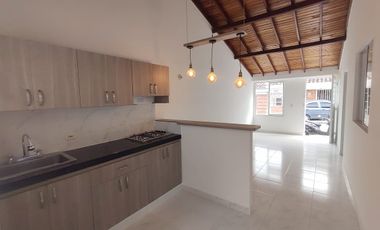 VENTA DE CASA MONTE ESMERALDA CARTAGO