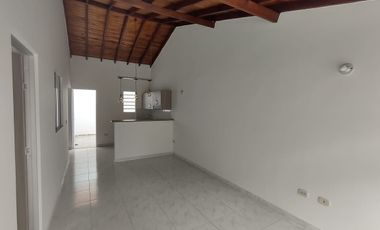 VENTA DE CASA MONTE ESMERALDA CARTAGO
