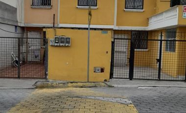 OPORTUNIDAD  Casa  Rentera de Venta  en Calderón Quito,