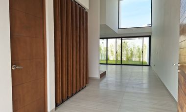 Casa venta Querétaro la vista cerca refugio y megacomercial