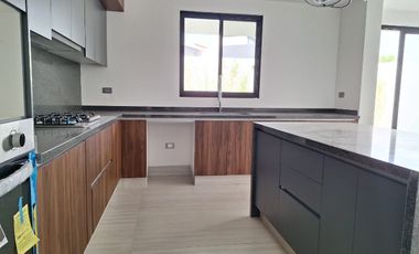 Casa venta Querétaro la vista cerca refugio y megacomercial