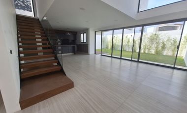 Casa venta Querétaro la vista cerca refugio y megacomercial