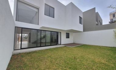 Casa venta Querétaro la vista cerca refugio y megacomercial