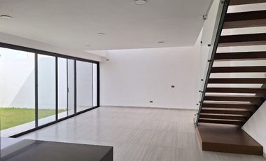 Casa venta Querétaro la vista cerca refugio y megacomercial