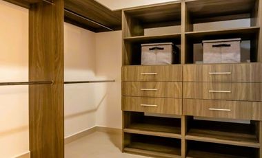 Casa de 3 Recámaras Con Baño Completo en Zibatá (Una en planta baja).