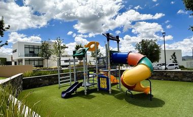 Casa de 3 Recámaras Con Baño Completo en Zibatá (Una en planta baja).