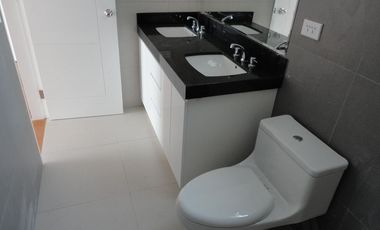 PENTHOUSE DUPLEX EN VENTA EN MIRAFLORES CON VISTA A HUACA PUCLLANA