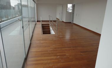 PENTHOUSE DUPLEX EN VENTA EN MIRAFLORES CON VISTA A HUACA PUCLLANA