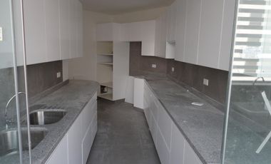 PENTHOUSE DUPLEX EN VENTA EN MIRAFLORES CON VISTA A HUACA PUCLLANA