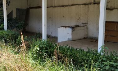 Casa muy bien ubicada se vende como terreno