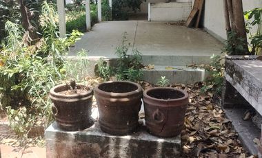 Casa muy bien ubicada se vende como terreno