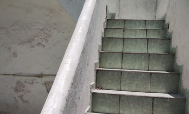 Casa muy bien ubicada se vende como terreno