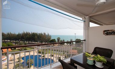 Spacious condo with lovely balcony and sea view in Seaview Condominium