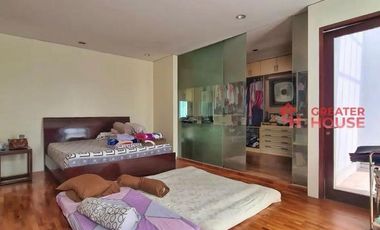 DIJUAL RUMAH CANTIK (Siap Huni) KEMANG JAKARTA SELATAN.