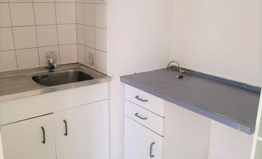 SARA DEL ACAMPO / METRO SANTA LUCÍA