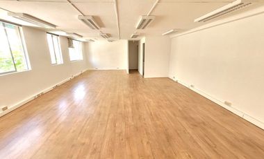 SARA DEL ACAMPO / METRO SANTA LUCÍA