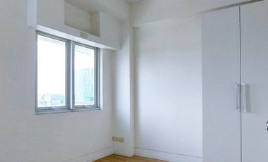 2 Bedroom unit condo in Holland Park Southwoods city Biñan Rent to own and Ready for occupancy