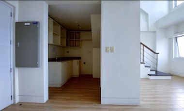 2 Bedroom unit condo in Holland Park Southwoods city Biñan Rent to own and Ready for occupancy