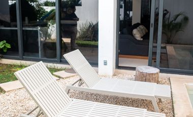 ENTREGA INMEDIATA DE 2 HABITACIONES CON ALBERCA Y BUENA UBICACION EN TULUM