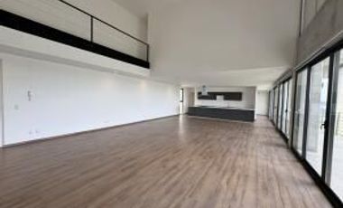 Altos de Juriquilla - RENTA. Departamento con cuarto de servicio, 3 recamaras