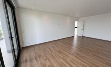 Altos de Juriquilla - RENTA. Departamento con cuarto de servicio, 3 recamaras