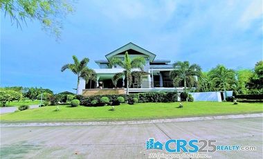 Partialy Furnished House with Swimming Pool for Sale in Amara Liloan Cebu