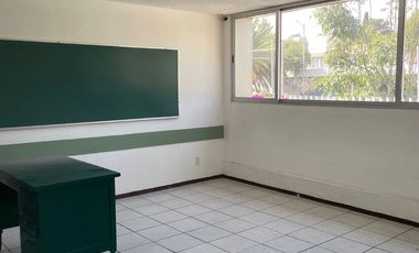 Satelite. Inmueble con *USO DE SUELO* Y Permisos Para Educación Media Superior y Superior
