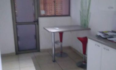CASA EN VENTA CON PISCINA TEMPERADA 4D/3B - ESTANCIA LIRAY/COLINA