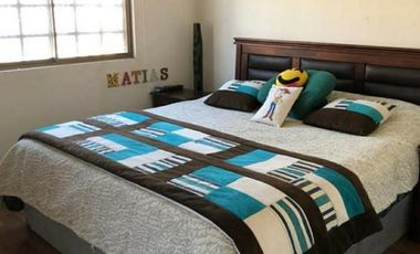 CASA EN VENTA CON PISCINA TEMPERADA 4D/3B - ESTANCIA LIRAY/COLINA