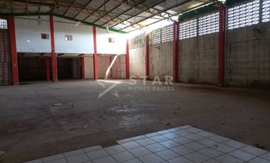 BODEGA CON OFICINAS EN RENACIMIENTO