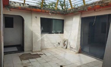 BODEGA CON OFICINAS EN RENACIMIENTO