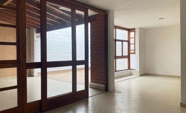 PR21618 Arriendo de casa en Loma del Escobero