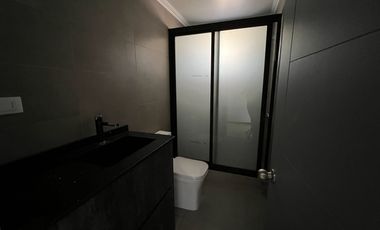 Parcela 5000 mt2 con casa Agua y Luz