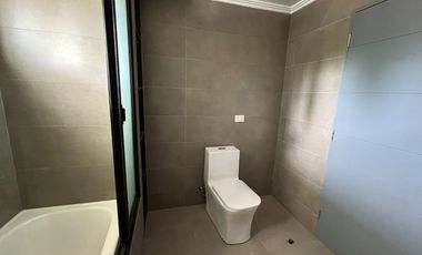 Parcela 5000 mt2 con casa Agua y Luz