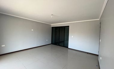 Parcela 5000 mt2 con casa Agua y Luz