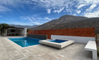 Parcela 5000 mt2 con casa Agua y Luz