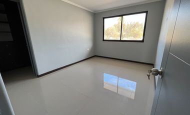 Parcela 5000 mt2 con casa Agua y Luz